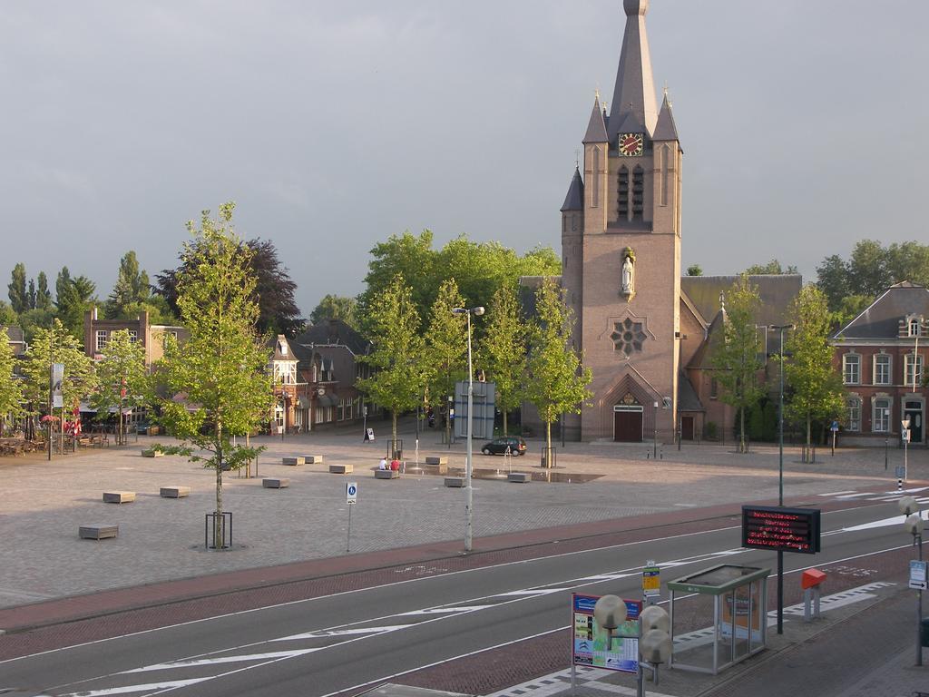 Hotel De Markt Valkenswaard Dış mekan fotoğraf